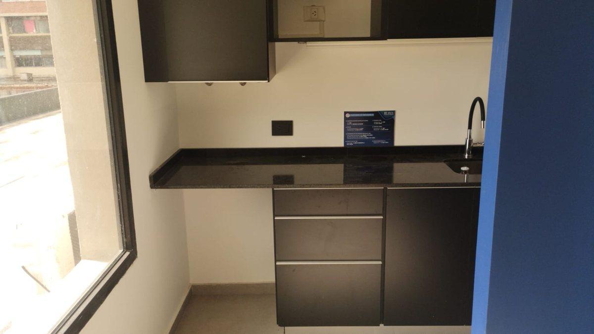 Foto de Alquiler oficina de 76m2 en centro de Bariloche, imagen 2