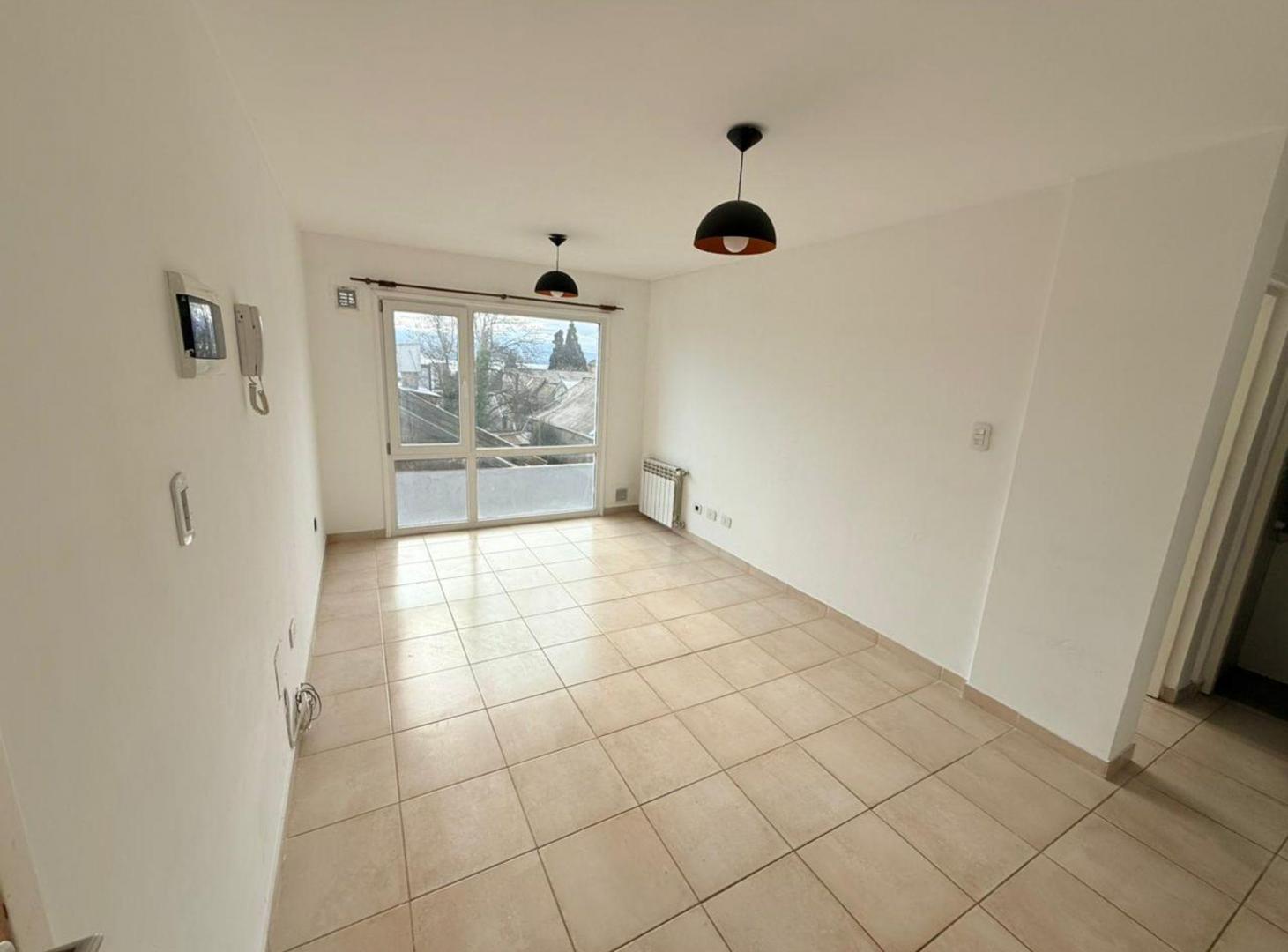 Foto de VENTA DEPARTAMENTO DOS AMBIENTES CON COCHERA, imagen 1