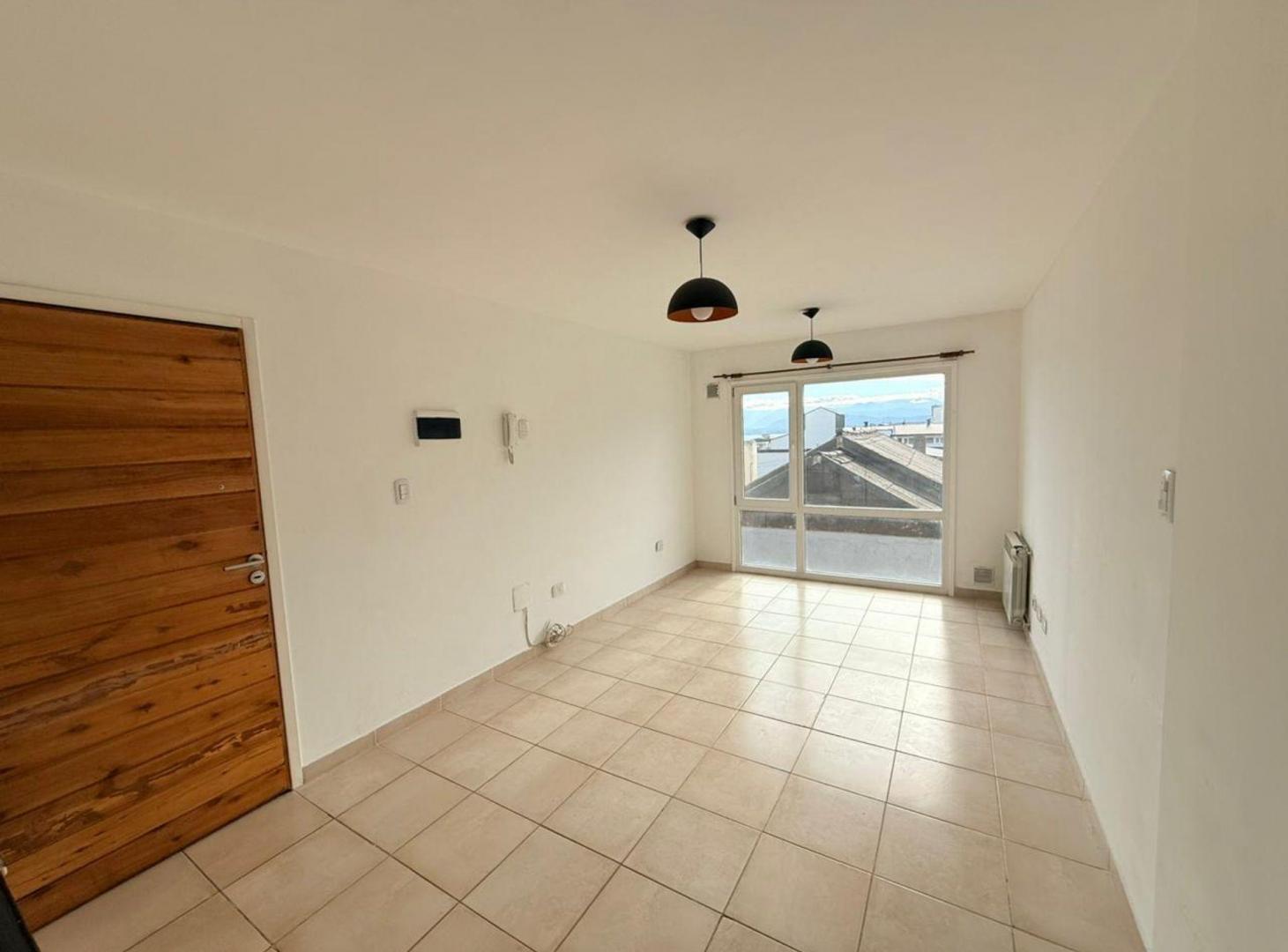 Foto de VENTA DEPARTAMENTO DOS AMBIENTES CON COCHERA, imagen 2