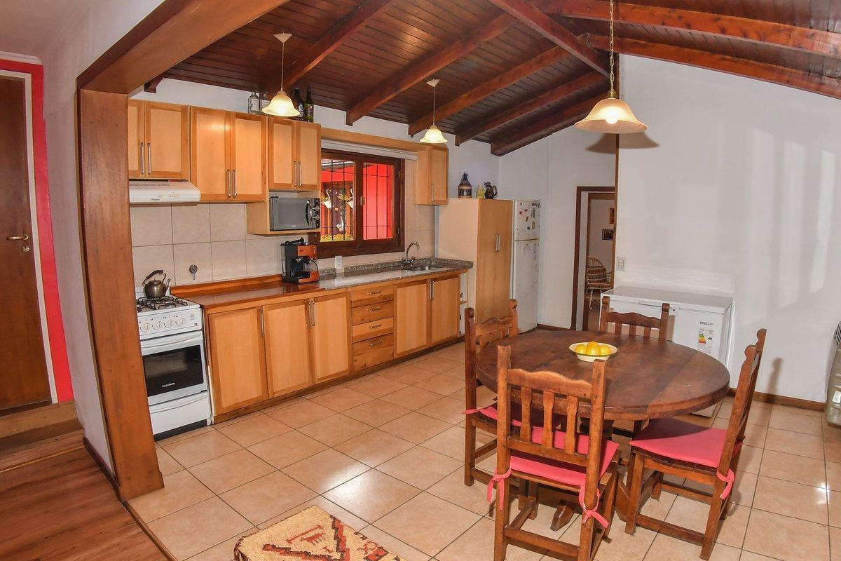 Foto de Venta Casa Familiar con Cabaña Independiente, imagen 3