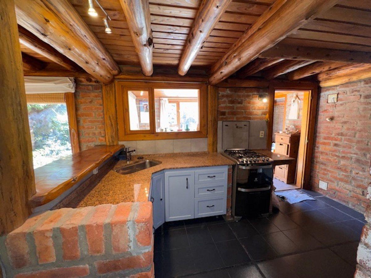 Foto de Casa en venta en Bariloche Barrio Melipal, imagen 2