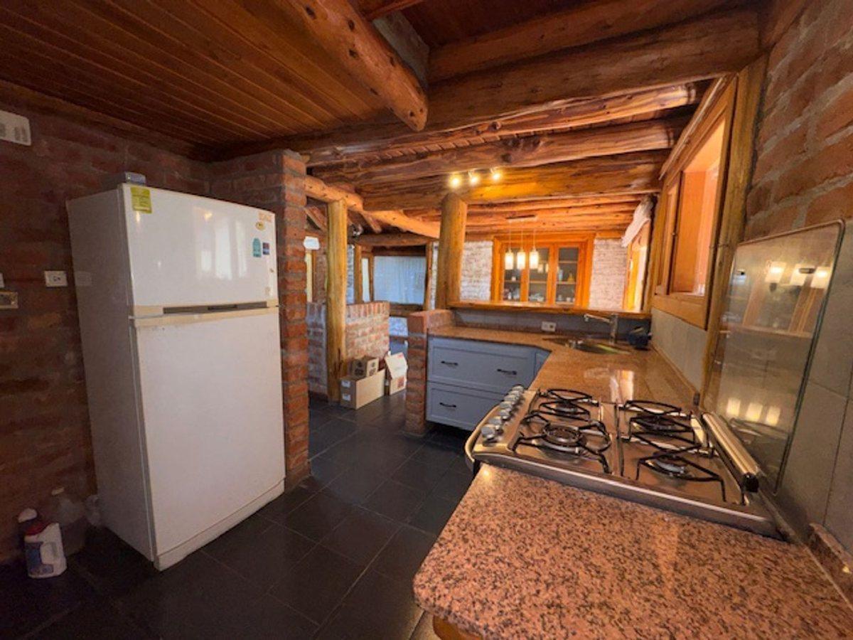 Foto de Casa en venta en Bariloche Barrio Melipal, imagen 4