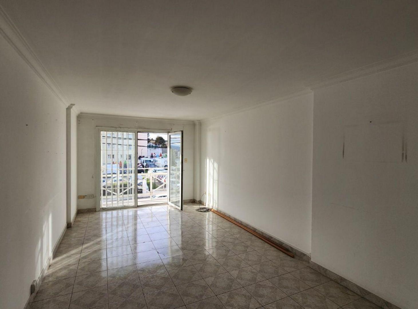 Foto de Departamento con Vista al Lago y Balcón, imagen 5