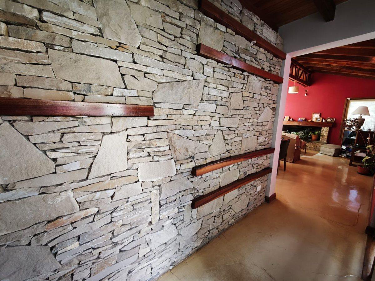 Foto de Casa en Venta 3 Dormitorios El Faldeo BARILOCHE, imagen 2