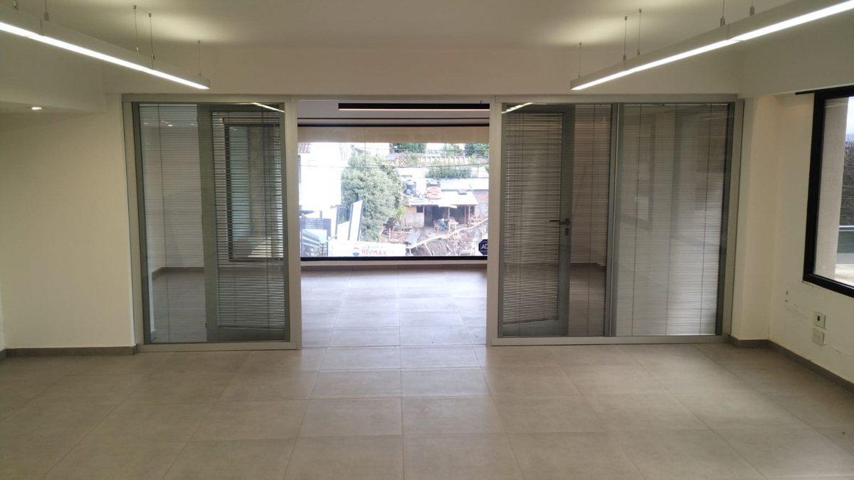 Foto de Venta oficina 76m2 en pleno centro de Bariloche, imagen 2