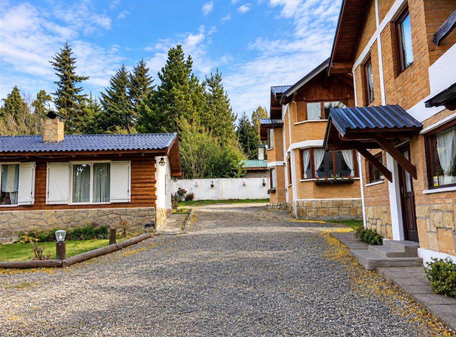 Foto de Bariloche Venta Complejo de cabañas para turismo, imagen 1