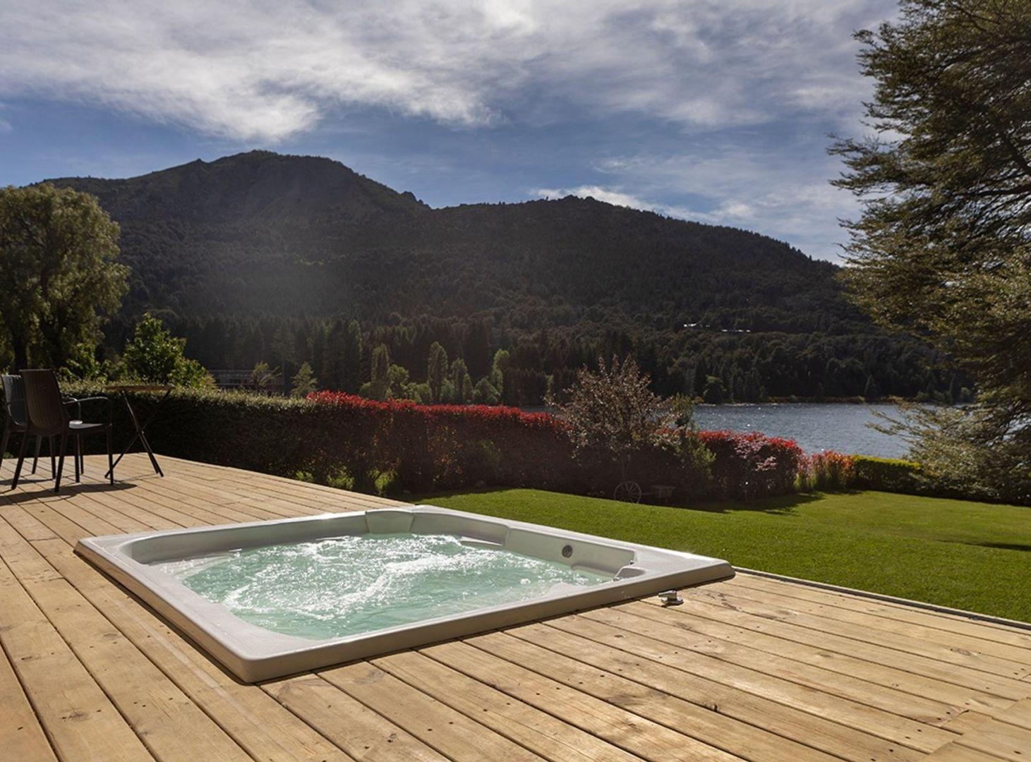 Foto de Residencia de Lujo con Costa en Lago Gutiérrez, imagen 1