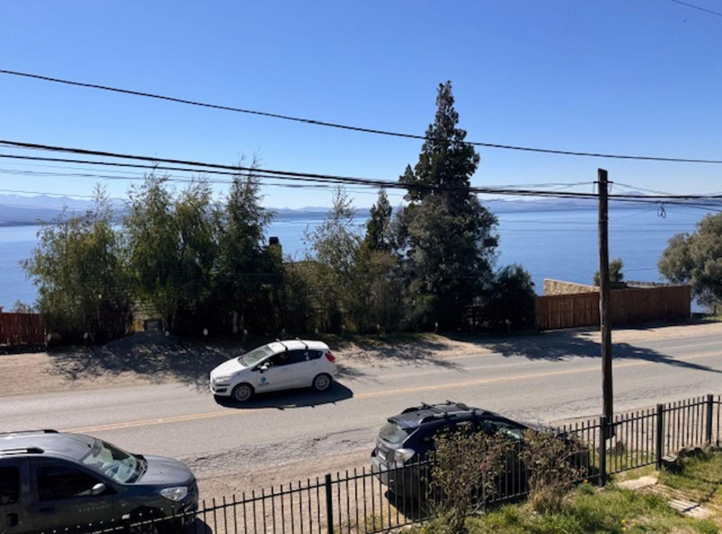 Foto de Hermoso PH con vista km 5 Bustillo Bariloche, imagen 4