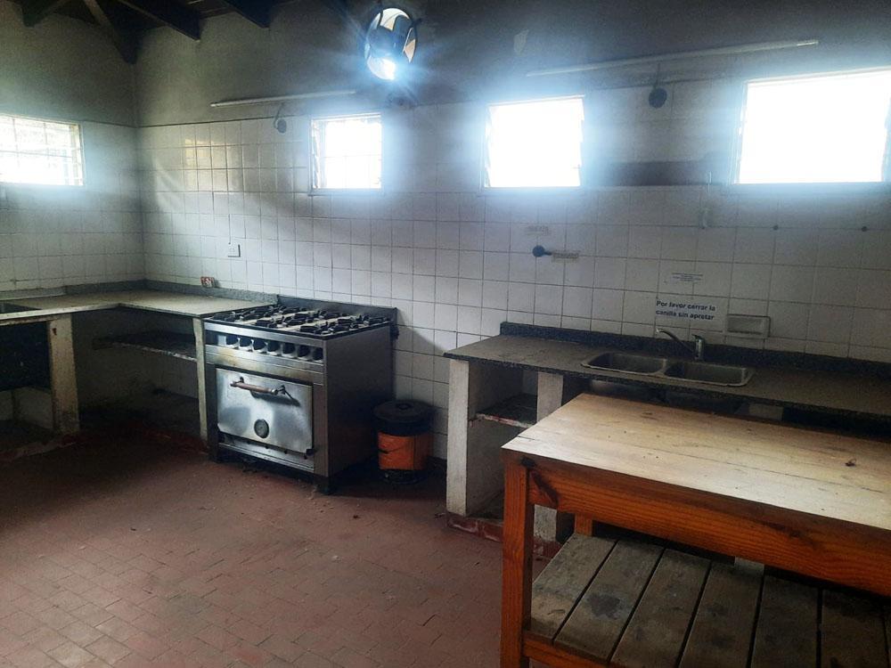Foto de DON TORCUATO. VENTA. IDEAL PARA CONSULTORIOS, OFICINAS O JARDIN DE, imagen 2