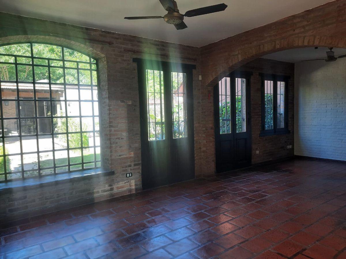 Foto de DON TORCUATO. ALQUILER COMERCIAL. .EXCELENTE UBICACION (PLENA ZONA, imagen 2