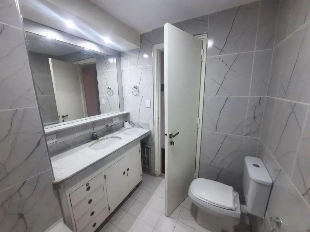 MONOAMBIENTE EN ALQUILER EN EL EXCLUSIVO EDIFICIO HINDU CLUB. IMPECABLE ESTADO 5