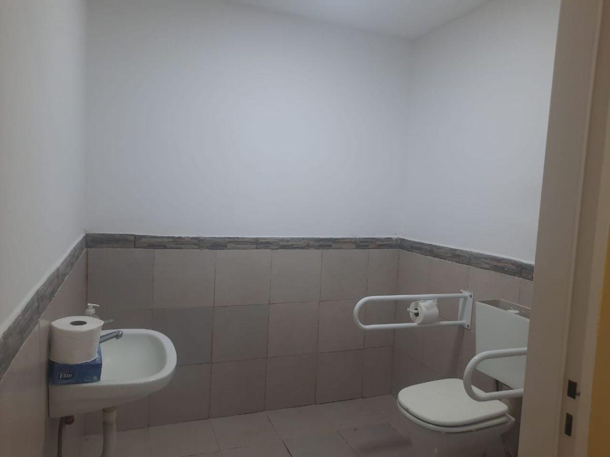 Foto de PARA USO VIVIENDA FAMILIAR O PARA USO COMERCIAL(GIMNASIO,JARDIN DE, imagen 3