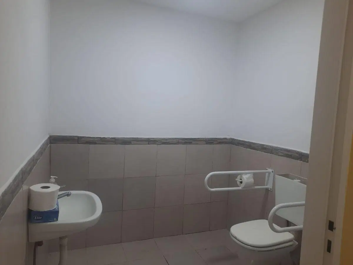 PARA USO VIVIENDA FAMILIAR O PARA USO COMERCIAL(GIMNASIO,JARDIN DE INFANTES, CENTRO TERAPEUTICO, ETC 3