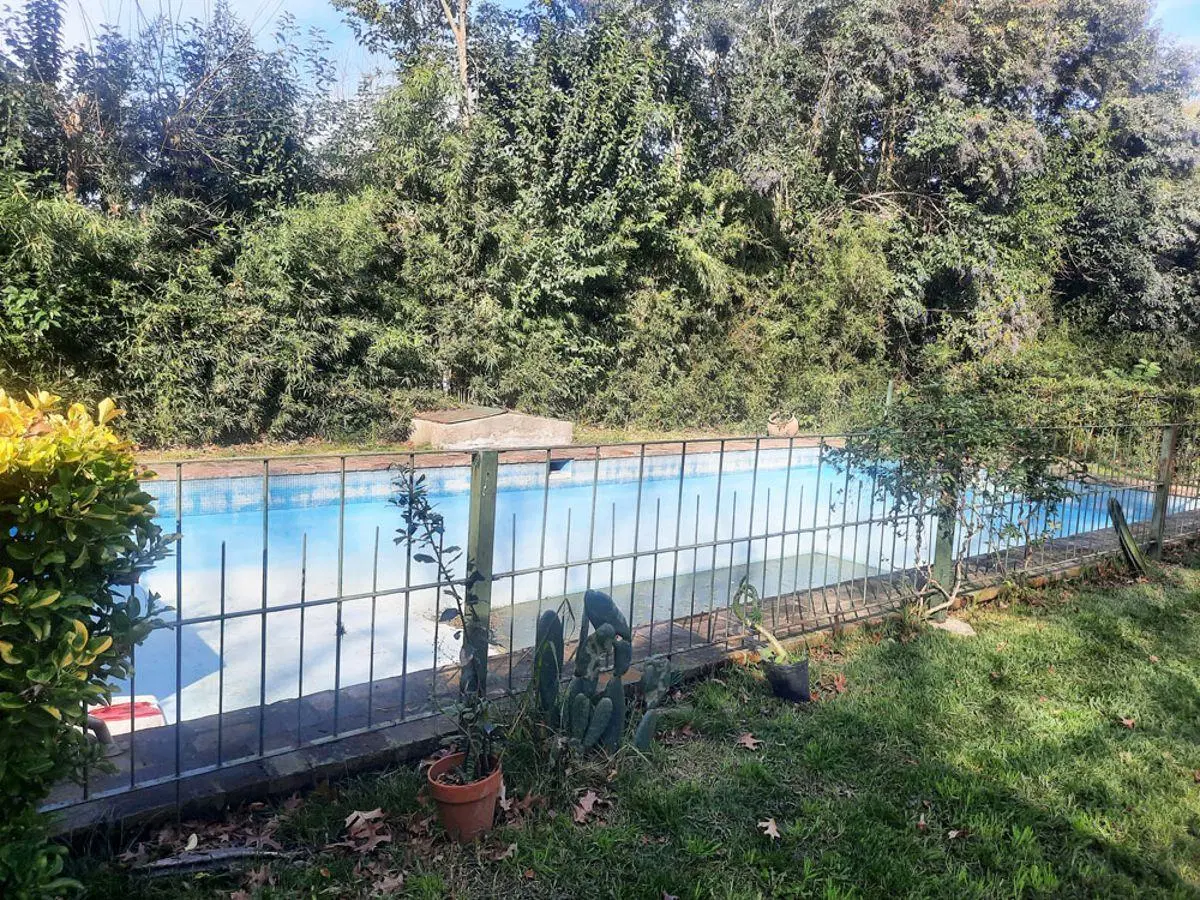 CASA EN VENTA - LOS POLVORINES (MUY LINDA ZONA, PROXIMO AL CLUB LOS CEDROS). 1110M2, 2 DORM.. PILETA 4