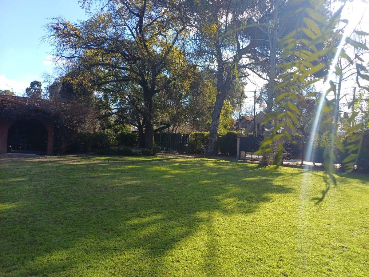 Foto de MUY LINDO TERRENO DE 5000M2 PARQUIZADO Y ARBOLADO EN EXCELENTE ZONA, imagen 1