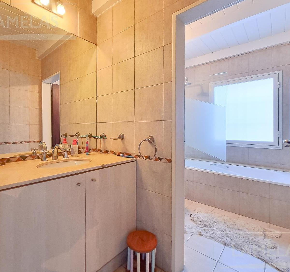 Venta Casa 4 Dorm. Country Carlos Pellegrini Fisherton 2
