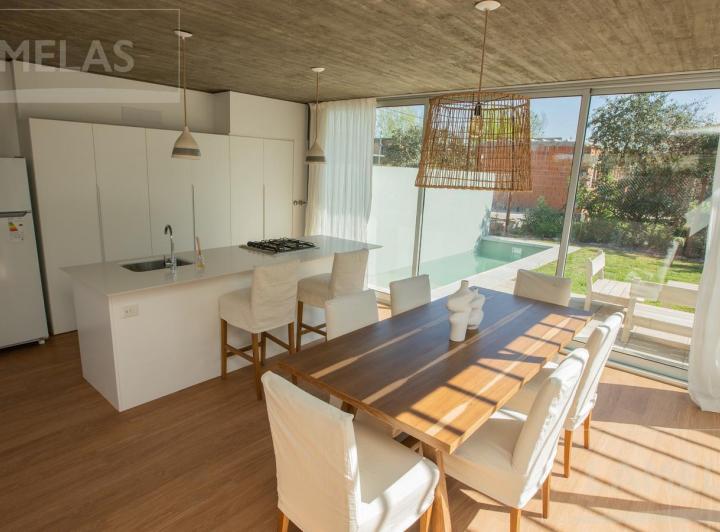 Venta casa en complejo ABRA Funes - 3 dormitorios 1