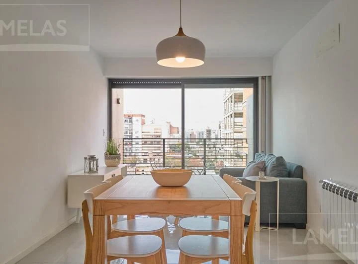 Foto de Venta Departamento 1 dormitorio con doble balcón en Sarmiento 1500, imagen 3