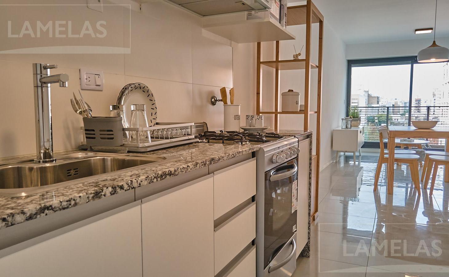 Foto de Venta departamento 1 dormitorio con doble balcón Sarmiento 1500 Rosario, imagen 1