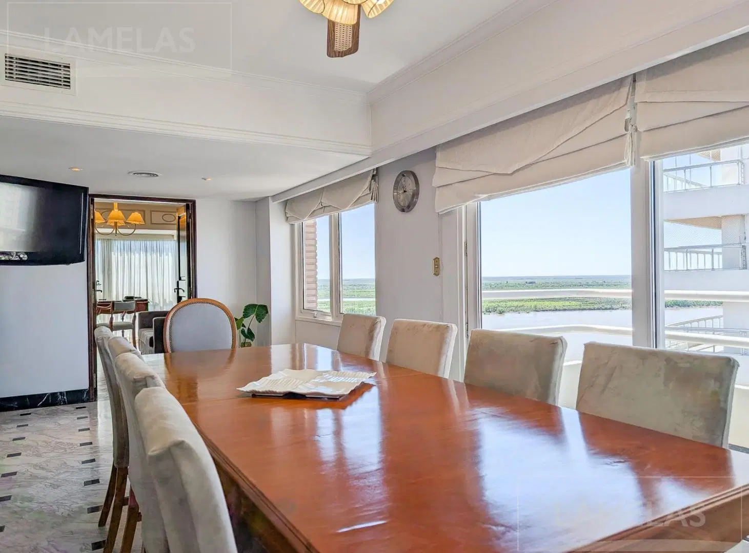 Excepcional departamento vista franca a río, 5 dormitorios - Venta 8