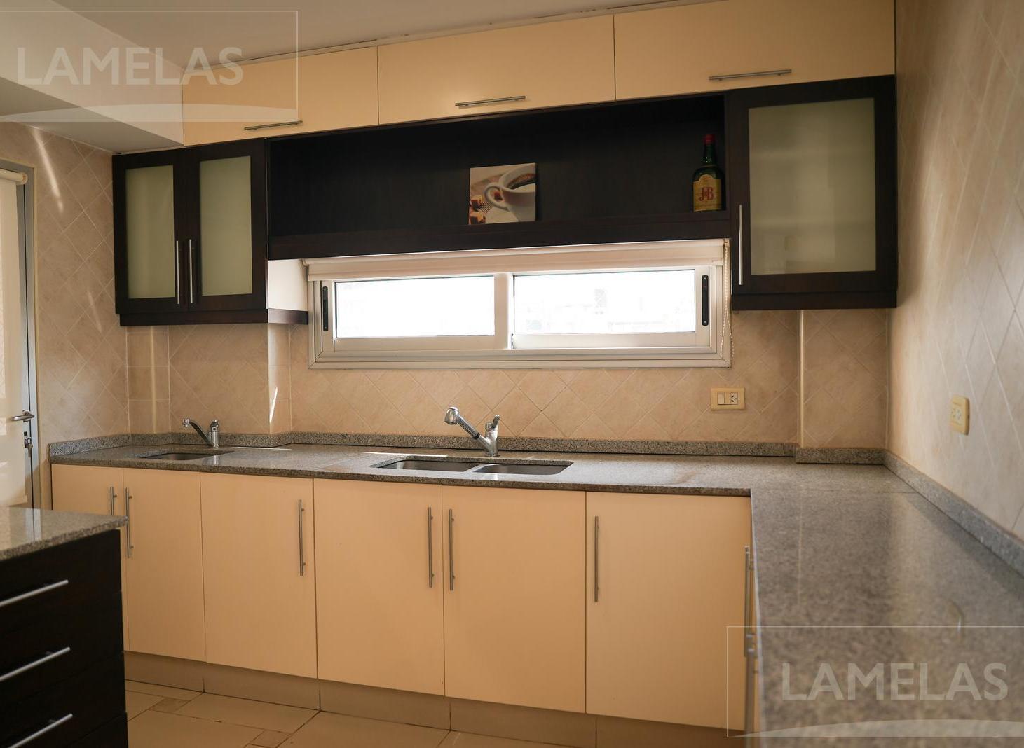 Foto de Venta departamento piso exclusivo 3 dormitorios - Italia y Brown, imagen 4