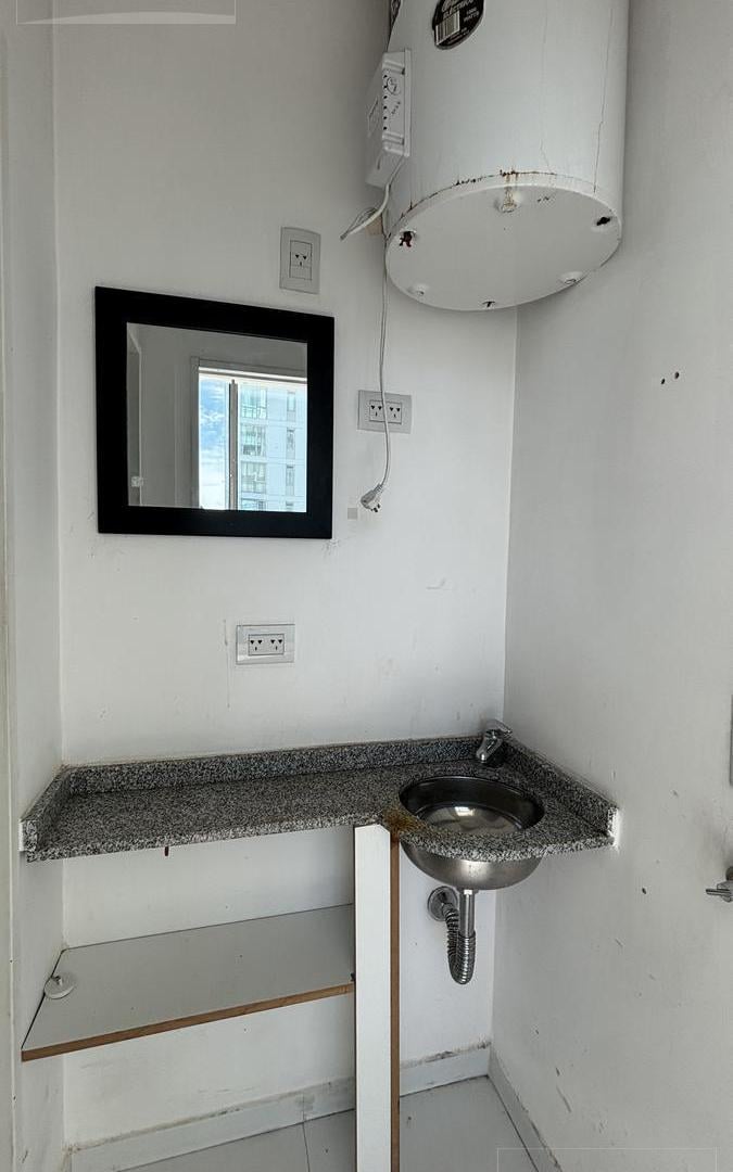 Foto de Oficina 44 m2 en alquiler - FORUM Puerto Norte, imagen 4
