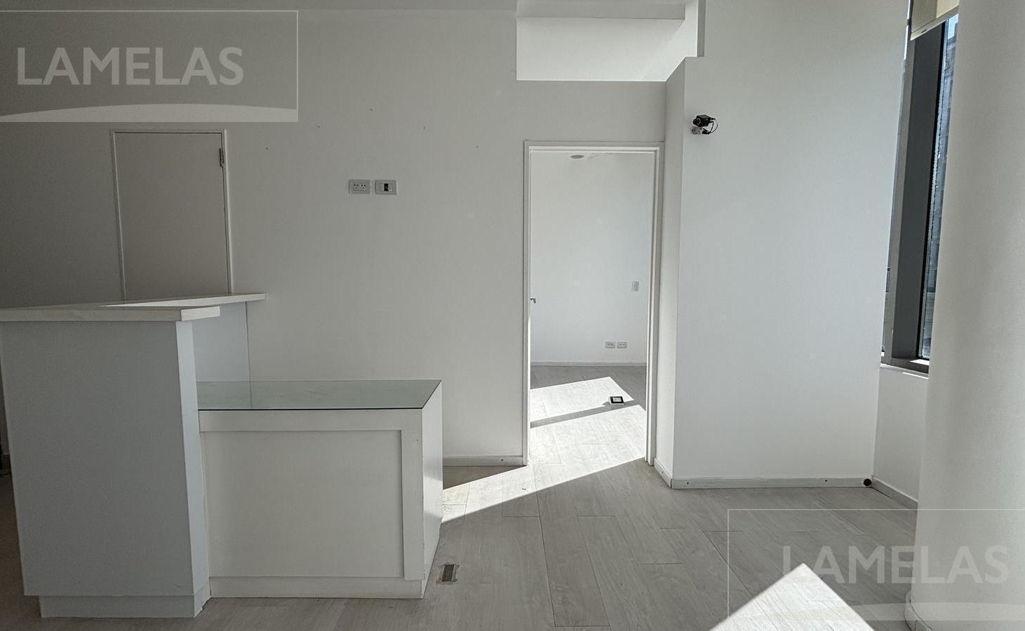 Foto de Oficina 44 m2 en alquiler - FORUM Puerto Norte, imagen 1