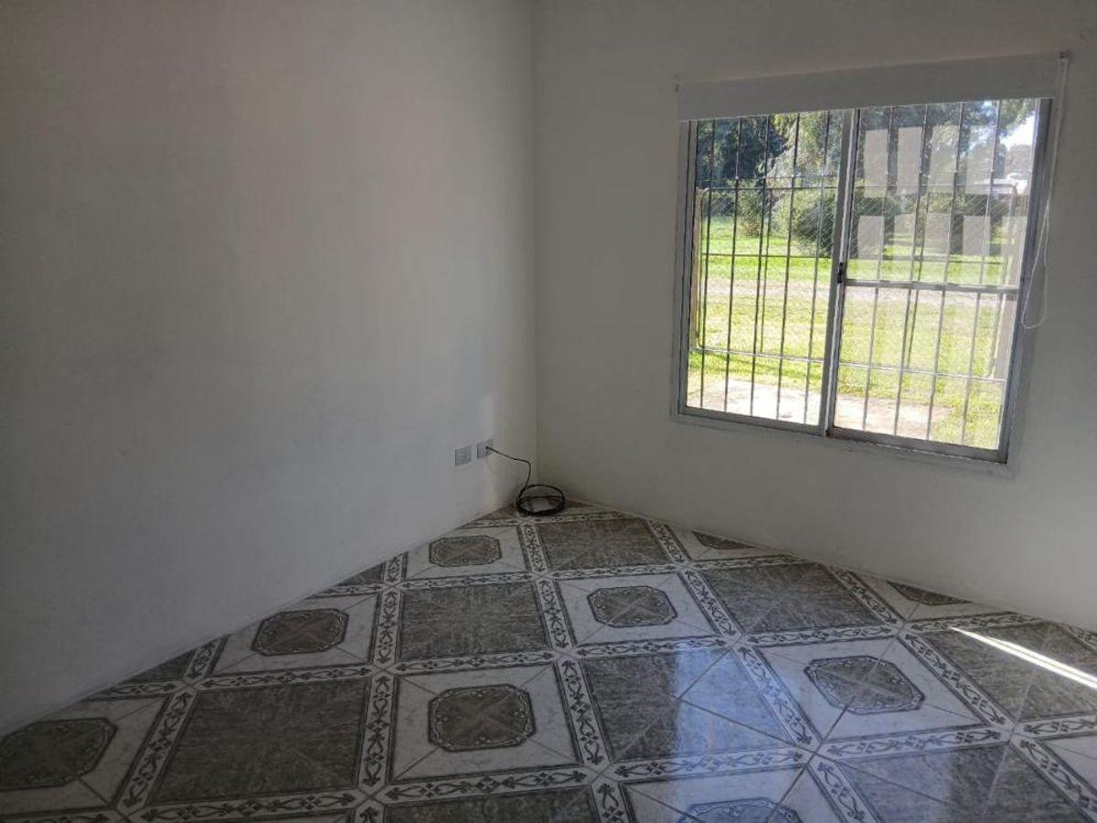 Foto de Pilar, Barrio Casablanca, Casa de 4 AMB, Buen Estado!, imagen 2