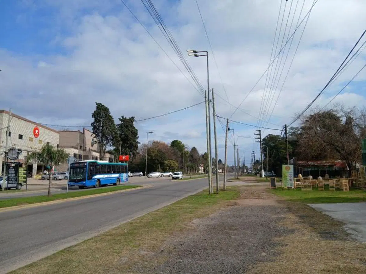Pilar, La Lonja, LOCAL de 100 m2, muy próximo a Panamericana Km.47! 5