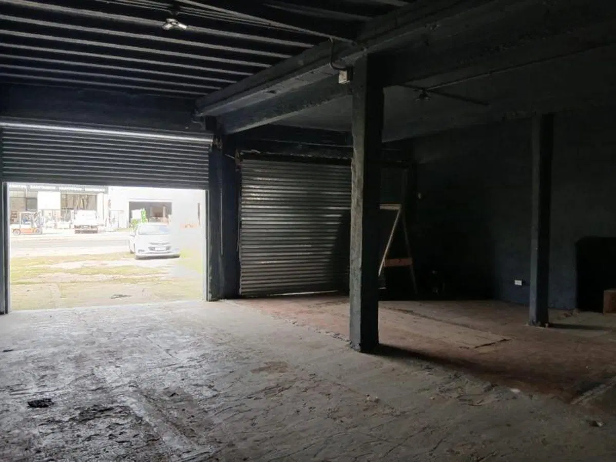 Pilar, La Lonja, LOCAL de 100 m2, muy próximo a Panamericana Km.47! 2