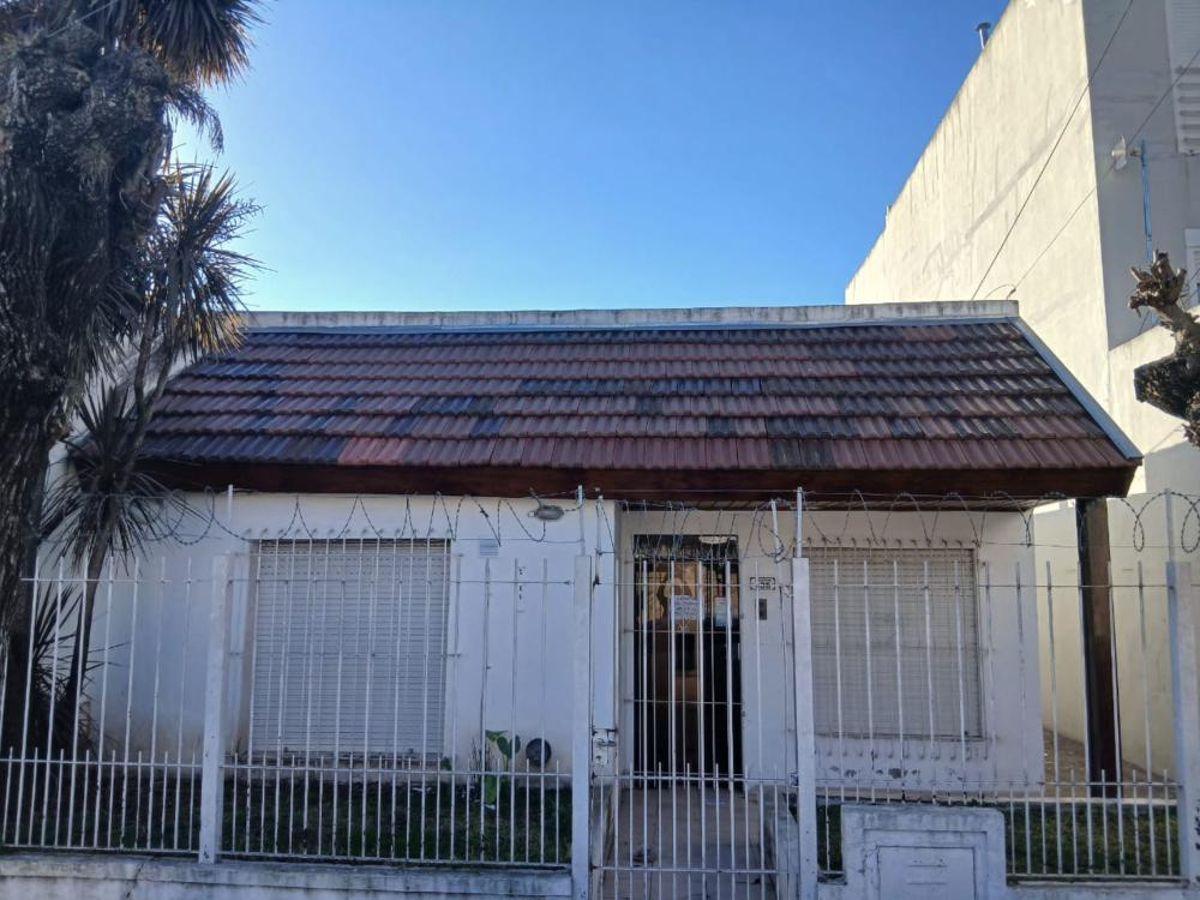 Foto de Pilar centro! OFICINA a la CALLE, 100 m2, 4 AMB y Patio!, imagen 1