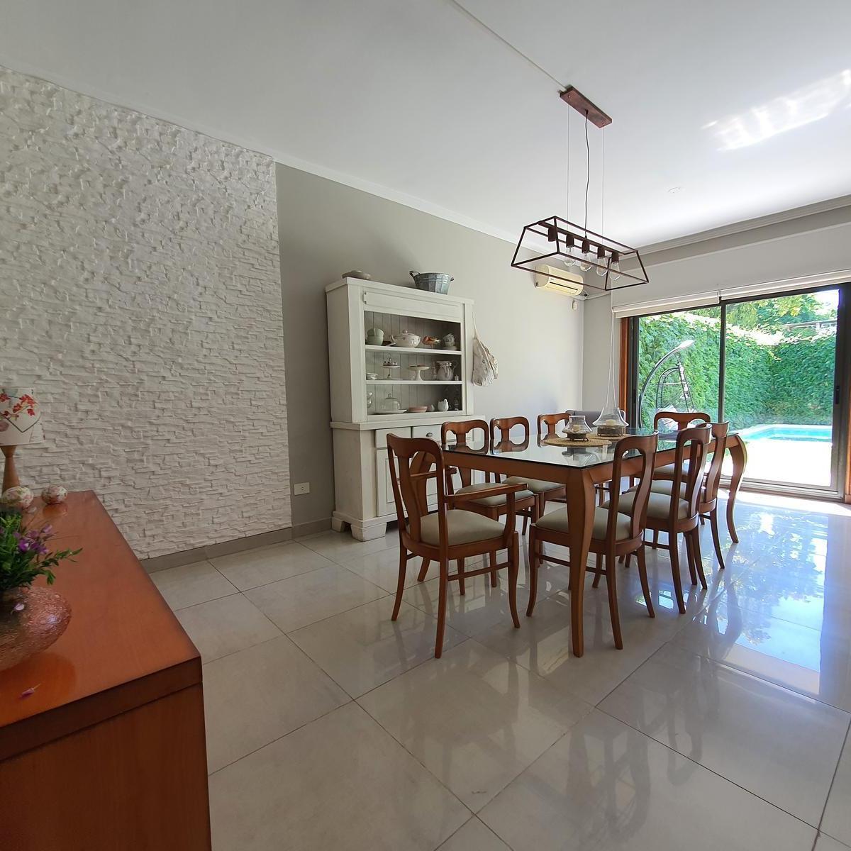 Casa - Temperley Oeste 1