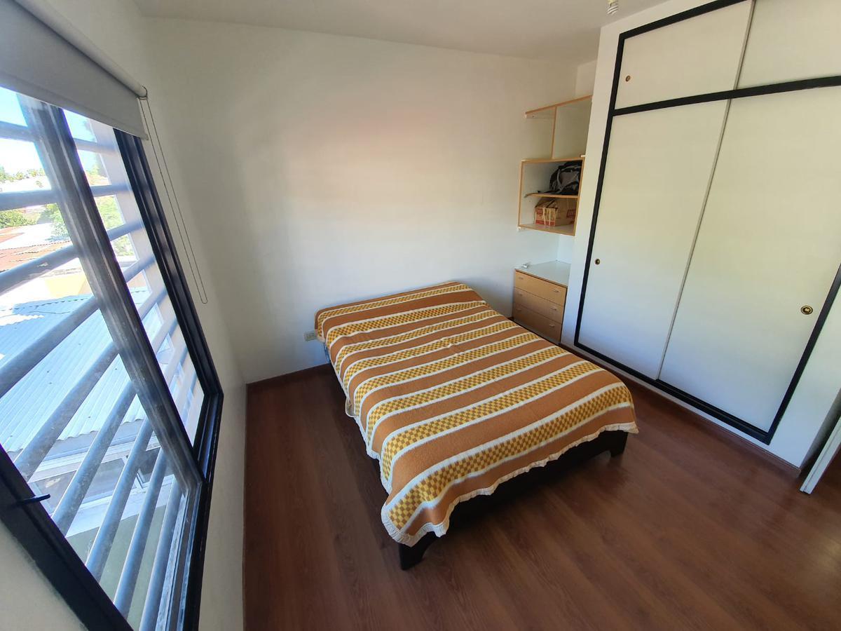 Foto de Departamento tipo duplex con cochera en Lomas de Zamora oeste, imagen 2