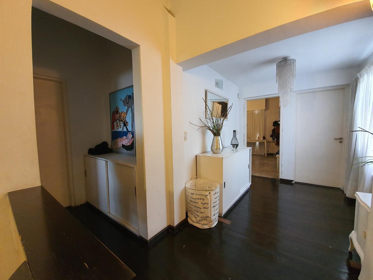 Moderna Casa Minimalista en Lomas de Zamora con 4 Dorm. Piscina Climatizada Quincho Cochera Do 2