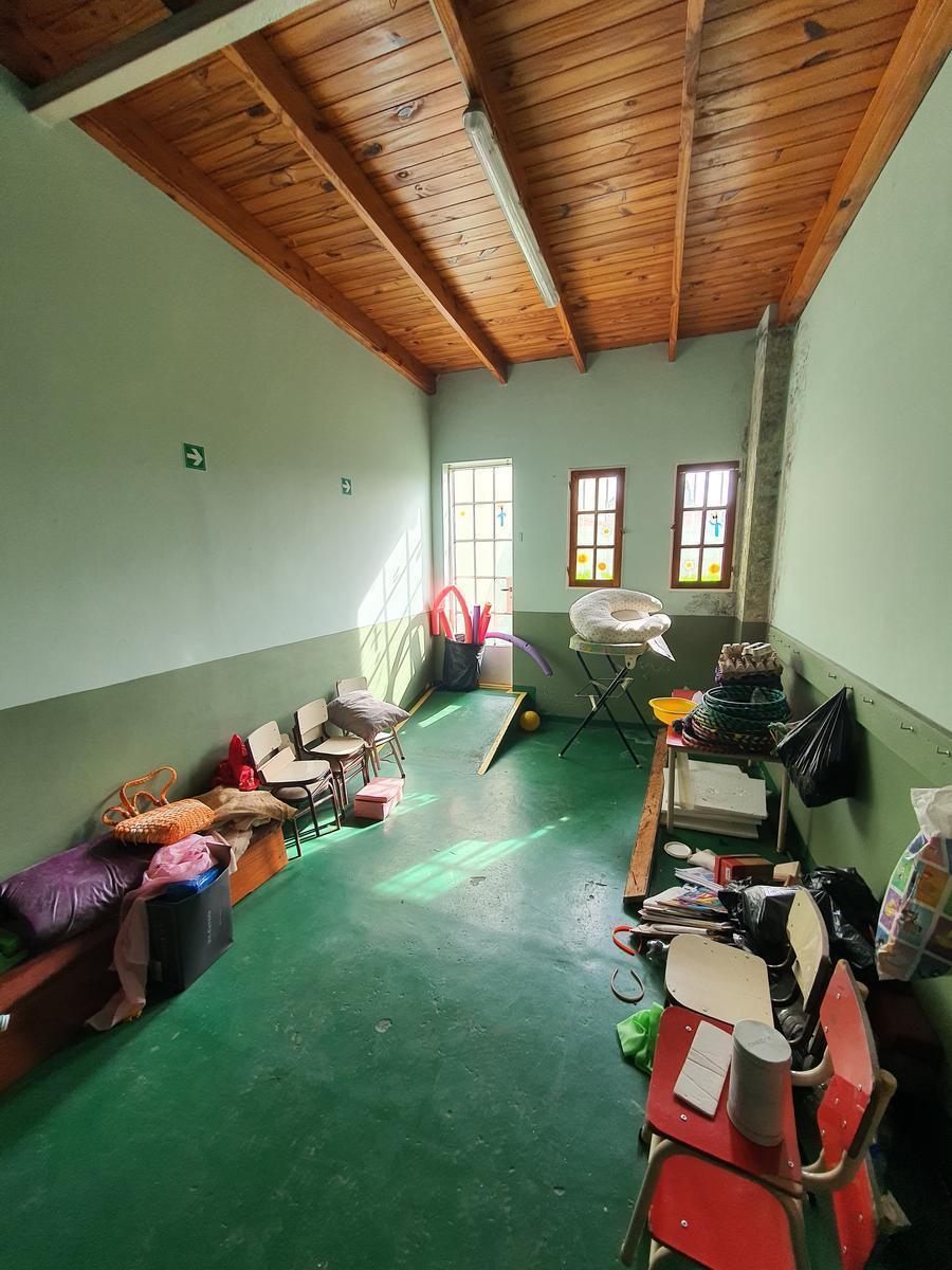 Foto de Casa sobre doble lote en Banfield Oeste, imagen 4