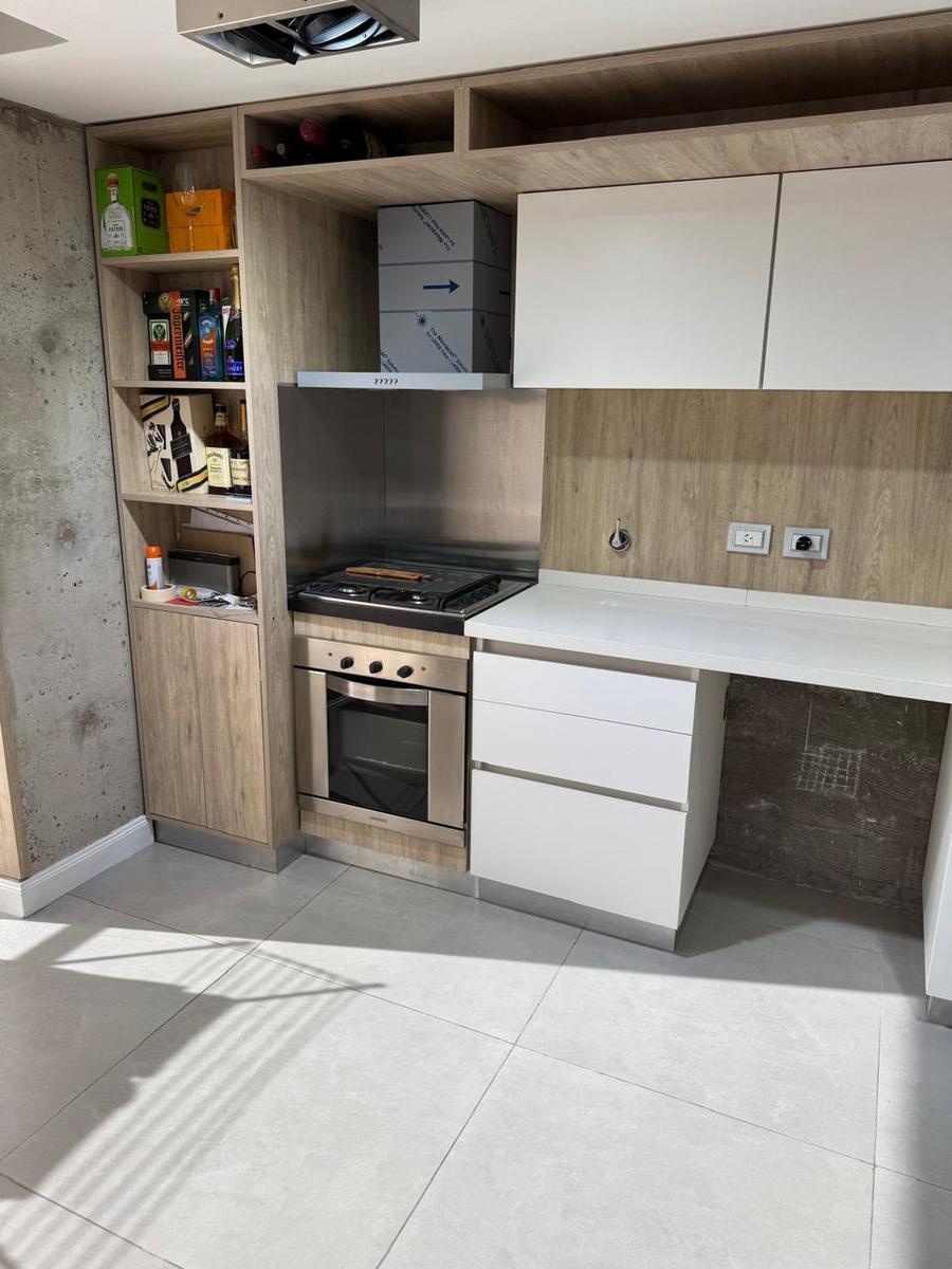 Foto de Departamento de categoria de 4 amb con 2 cocheras en Lanus Oeste, imagen 3
