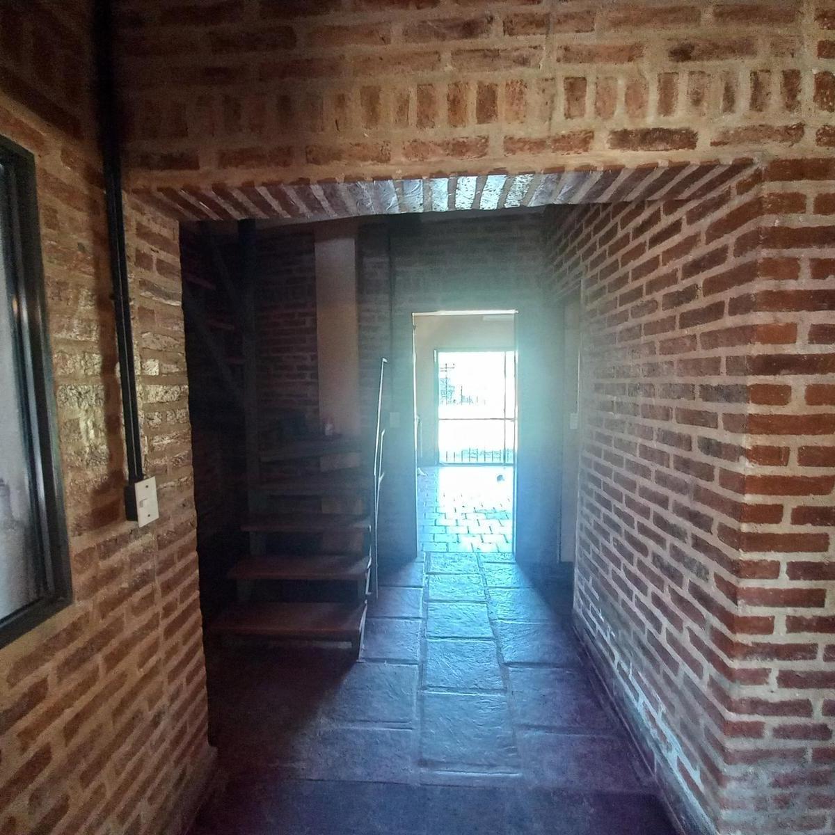 Casa en Sobre Lote de 900 m² Totales con 250 m² Cubiertos en Cañuelas Muy Buena Ubicacion 4