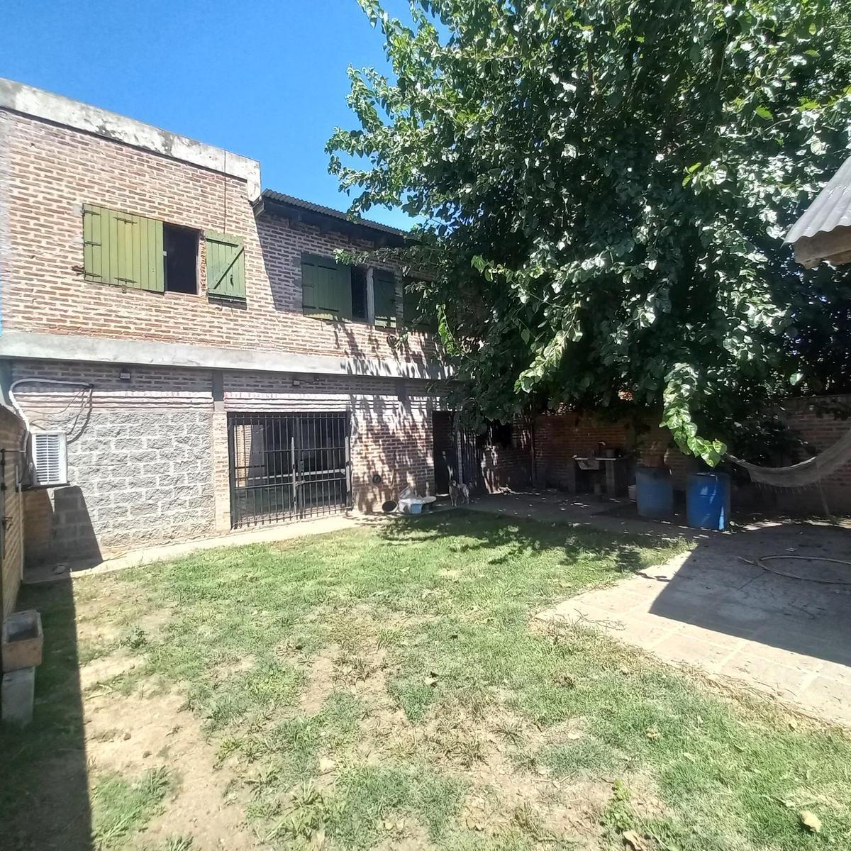 Casa en Sobre Lote de 900 m² Totales con 250 m² Cubiertos en Cañuelas Muy Buena Ubicacion 5