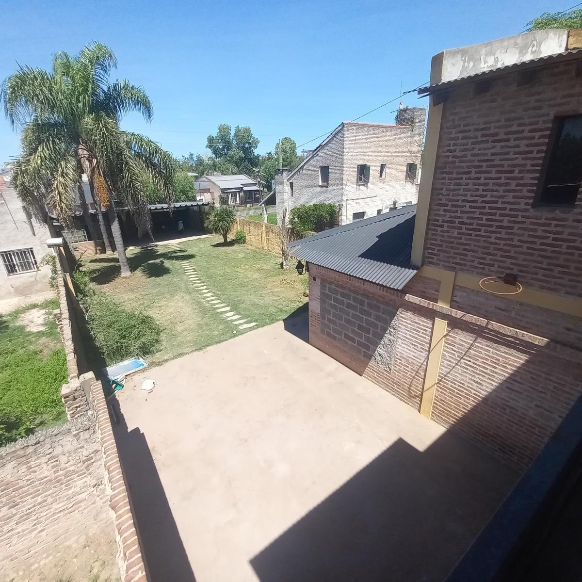 Casa en Sobre Lote de 900 m² Totales con 250 m² Cubiertos en Cañuelas Muy Buena Ubicacion 3