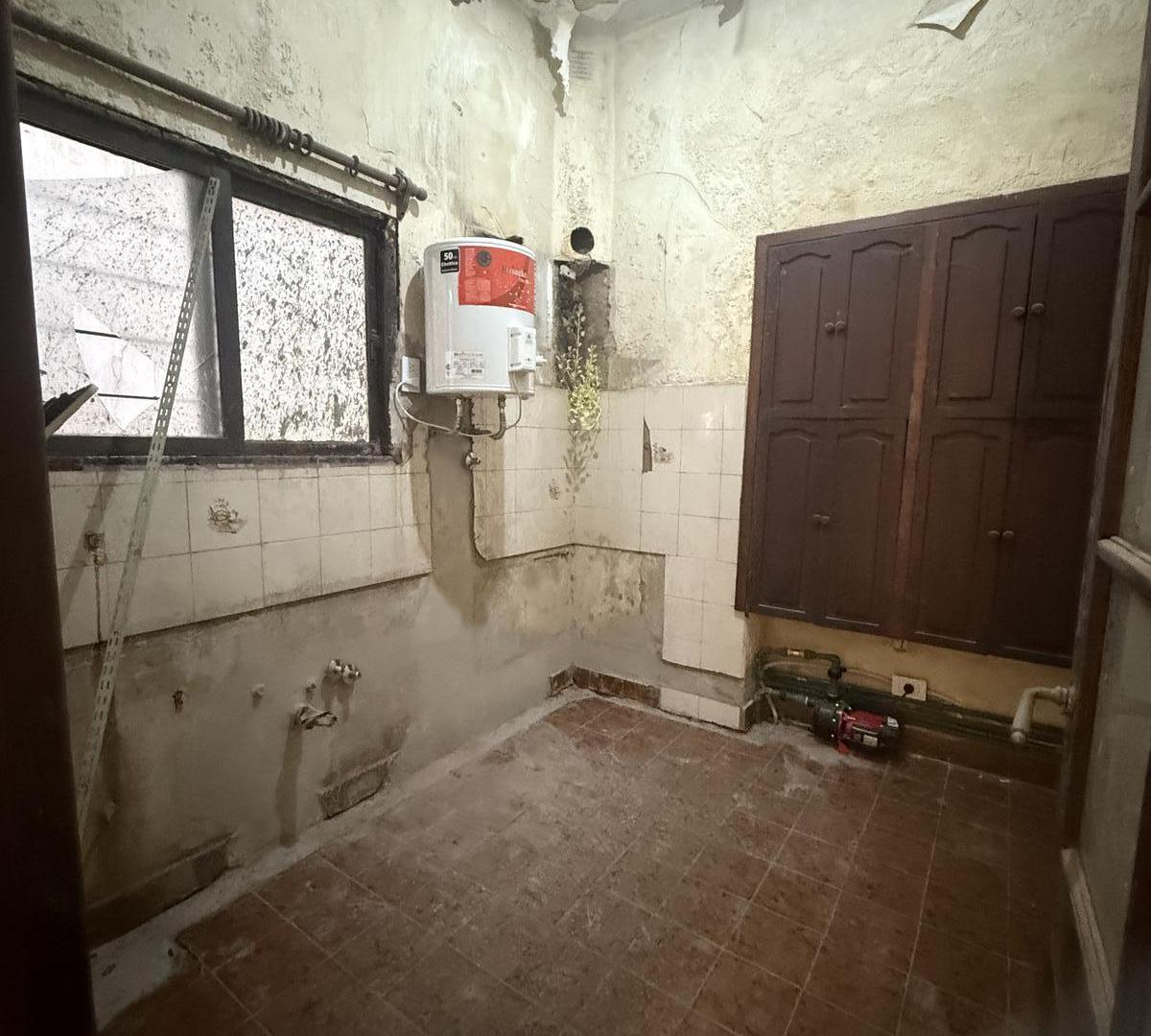 Foto de Local profesional independiente de 100 m² – Sin expensas – Lomas de, imagen 4