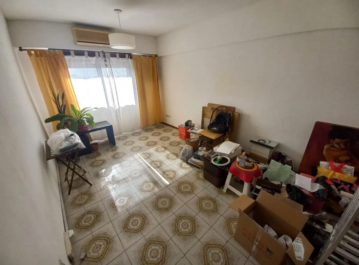 Departamento de 2 ambientes en pleno centro de Lomas de Zamora Este 3