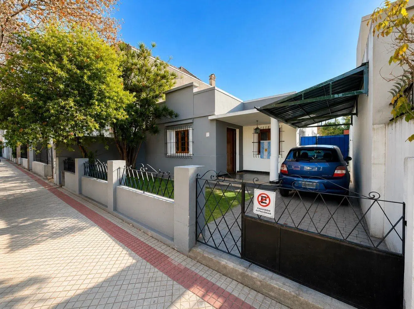 casa de 2 dormitorios en la mejor zona de Banfield Oeste 4