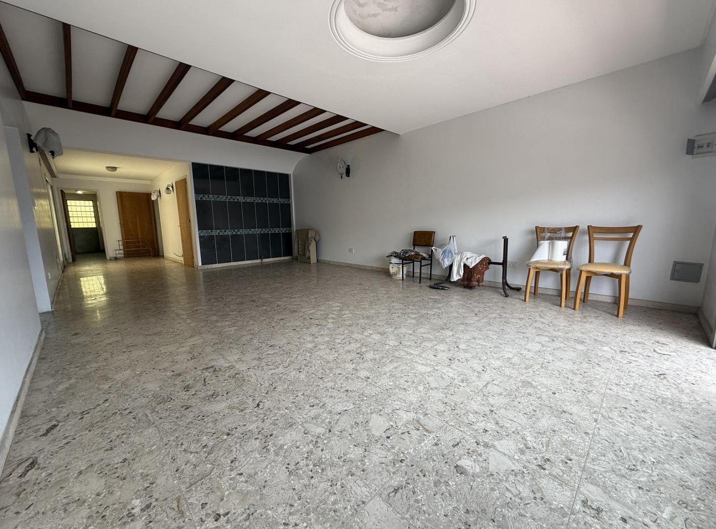 Foto de Casa en Rafael Calzada, imagen 1