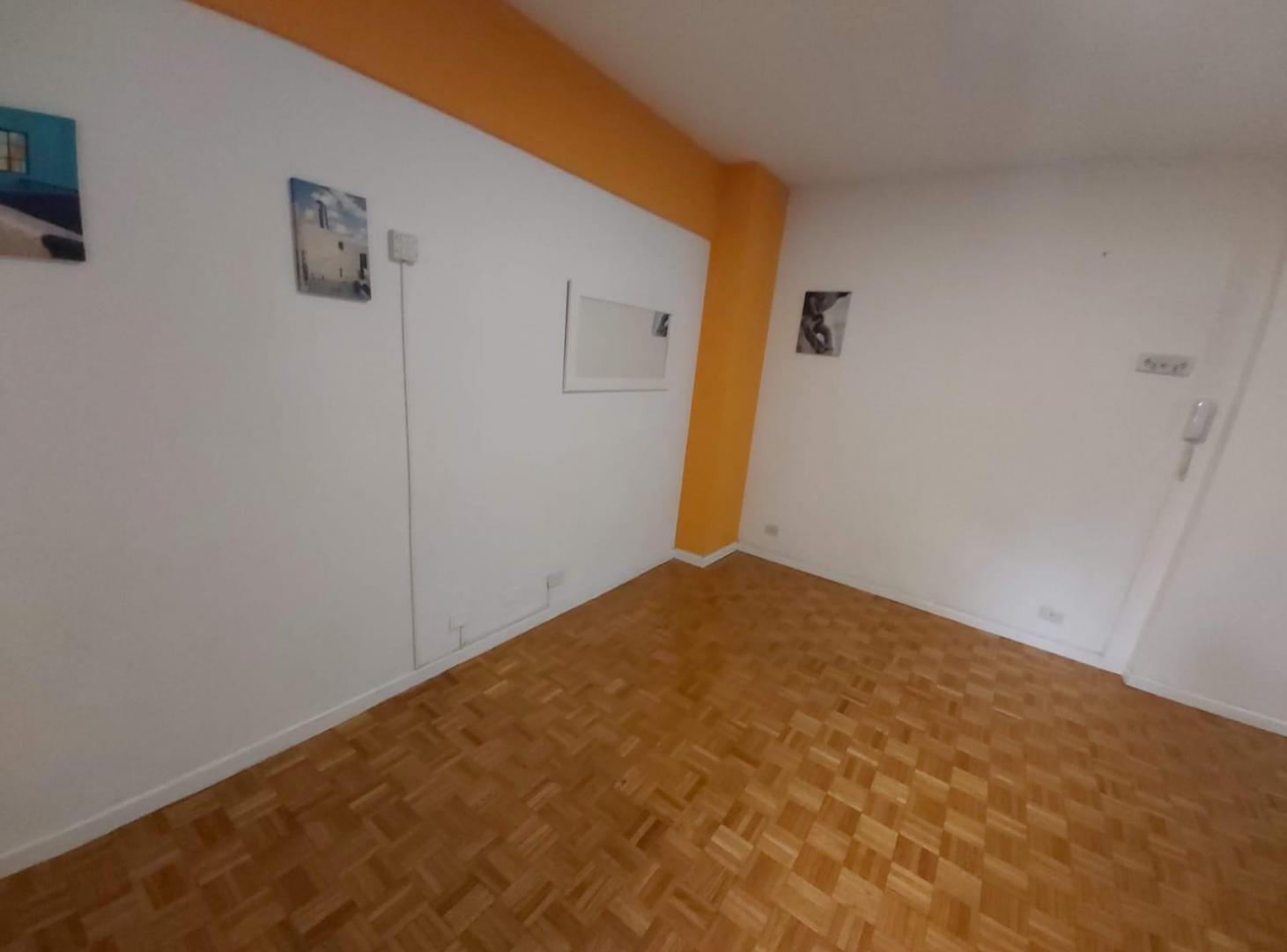 Foto de Sarmiento al 1500 - 1 amb - ALQUILER, imagen 2