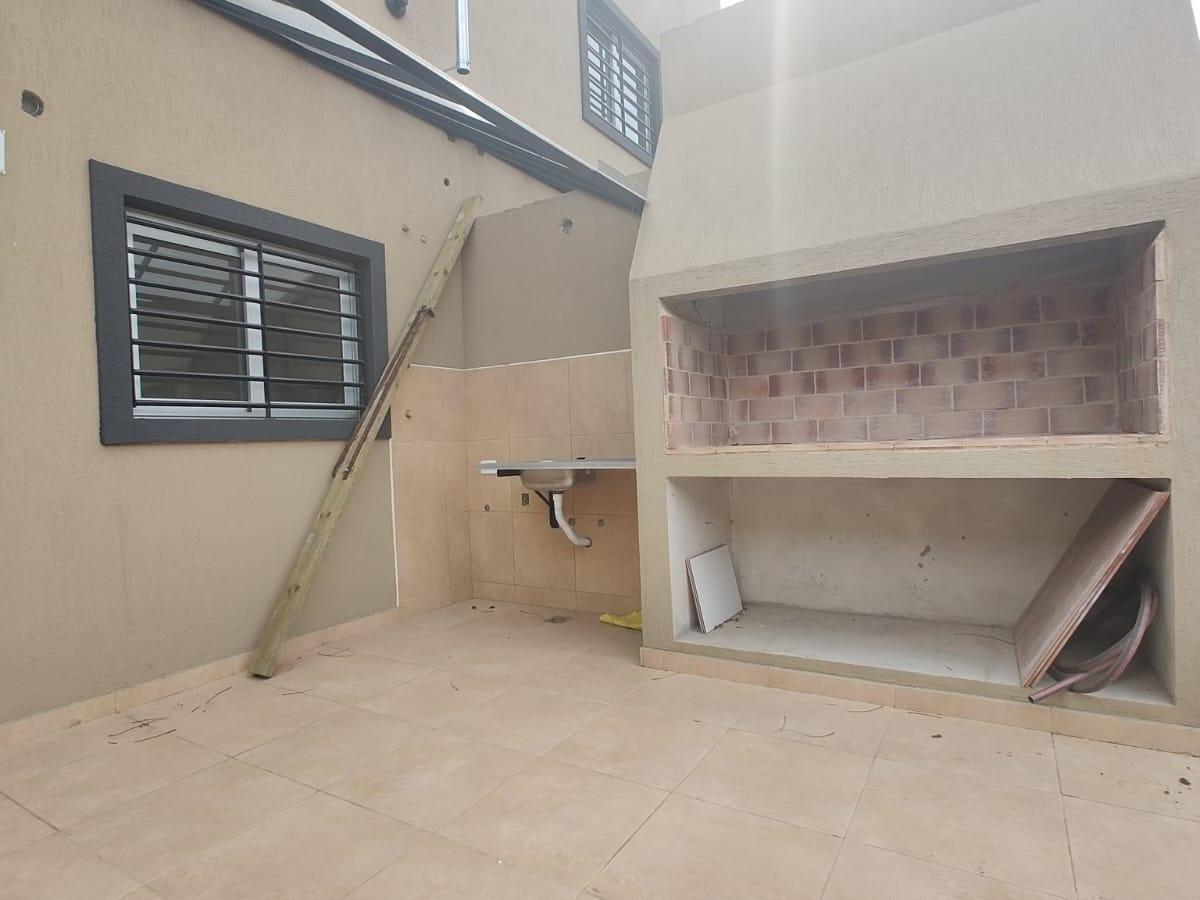 Departamento de 68 m² con 3 dormitorios en venta en Ituzaingó Norte