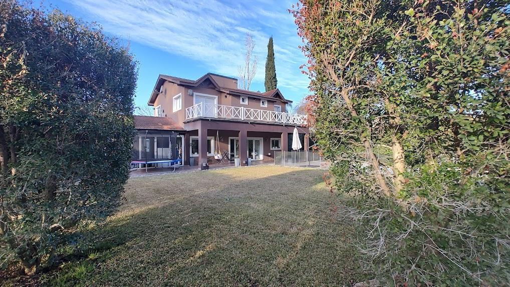 Foto de Casa con 4 habitaciones en venta en Campos de Alvarez, 919 m², imagen 4