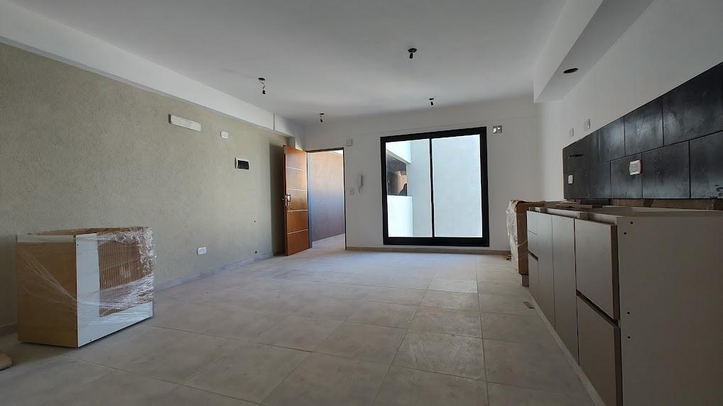 Departamento en Venta Moron, G. B. a. Zona Oeste, 3 Ambientes, Cochera, Pileta 4