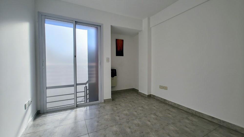 Departamento en Venta en Moron, Zona Oeste, 2 Ambientes, Cocina Separada, Balcon 4