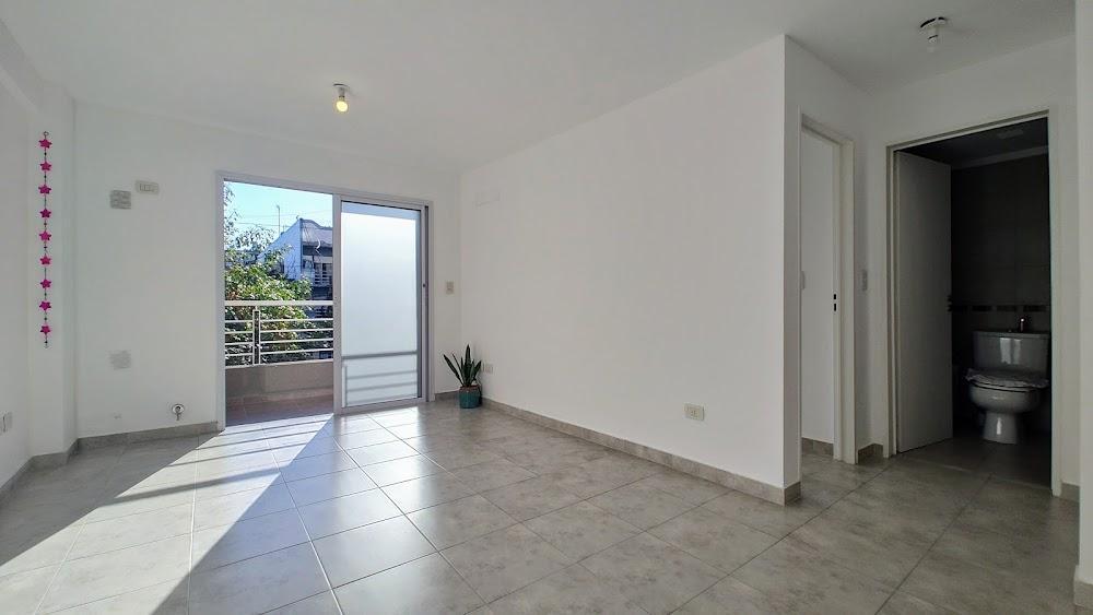 Departamento en Venta en Moron, Zona Oeste, 2 Ambientes, Cocina Separada, Balcon 3