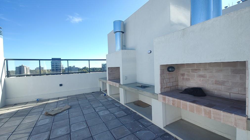 Venta Departamento en Ituzaingo, Zona Oeste, 3 Ambientes con Cochera, Piscina 2